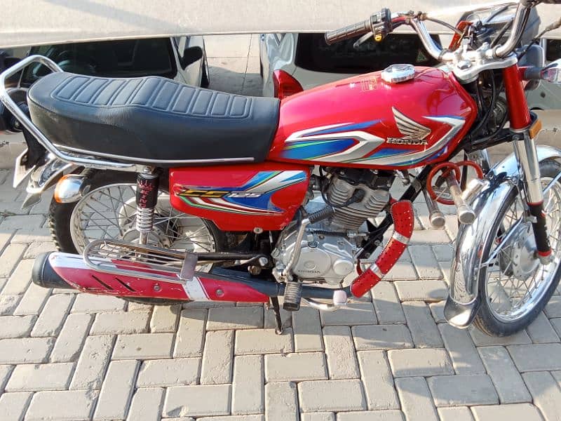 Honda 125 Islamabad register 2022 model smart card own name 0