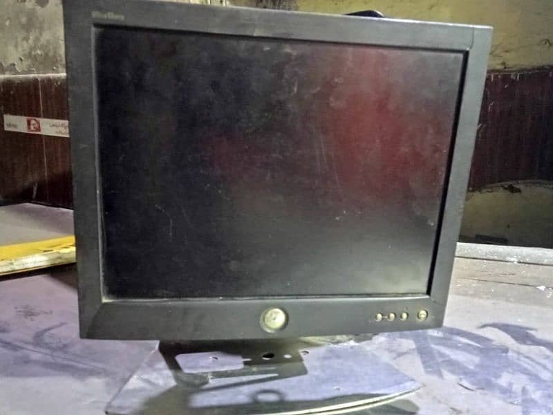 computer with LCD 1