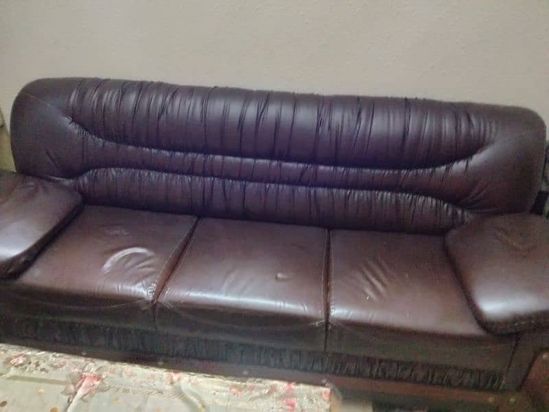 6 siter sofa set 2 or one set dameg 3 siter full ok one table 0