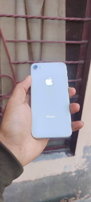 iphone8 10/10 64Gb non pTA 1