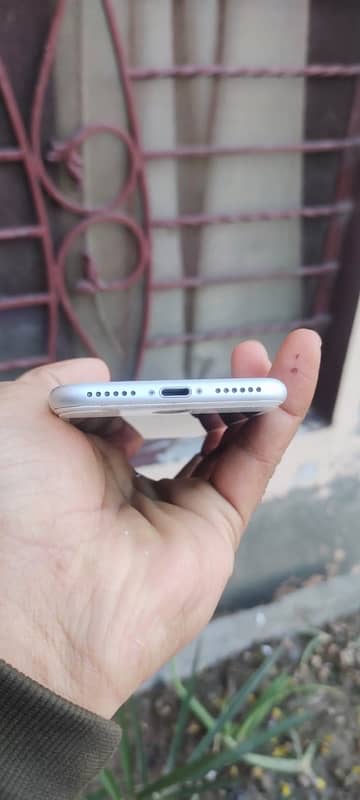 iphone8 10/10 64Gb non pTA 6