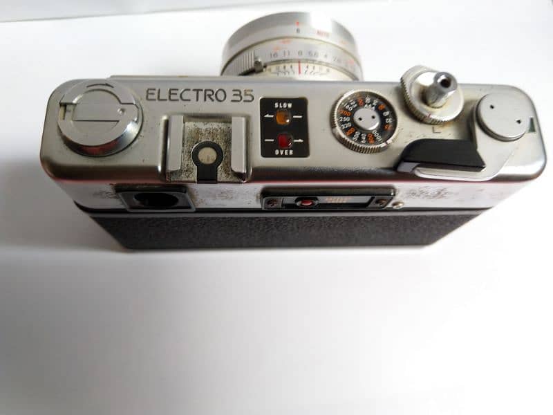 yashica electro 35 4