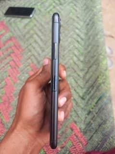 I’m selling I phone 11 pro max 256gb non pta factory unlock