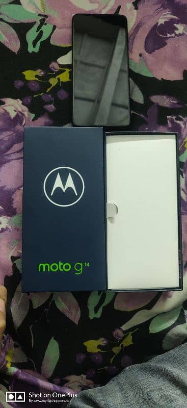 Moto G14 13