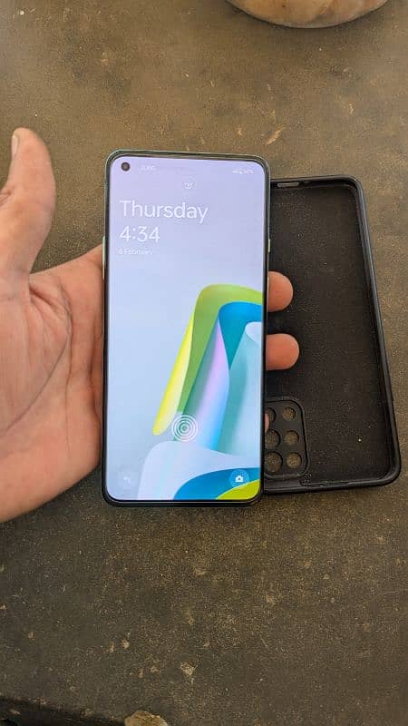 one plus 8t 12+4gb ram 256gb memory 0