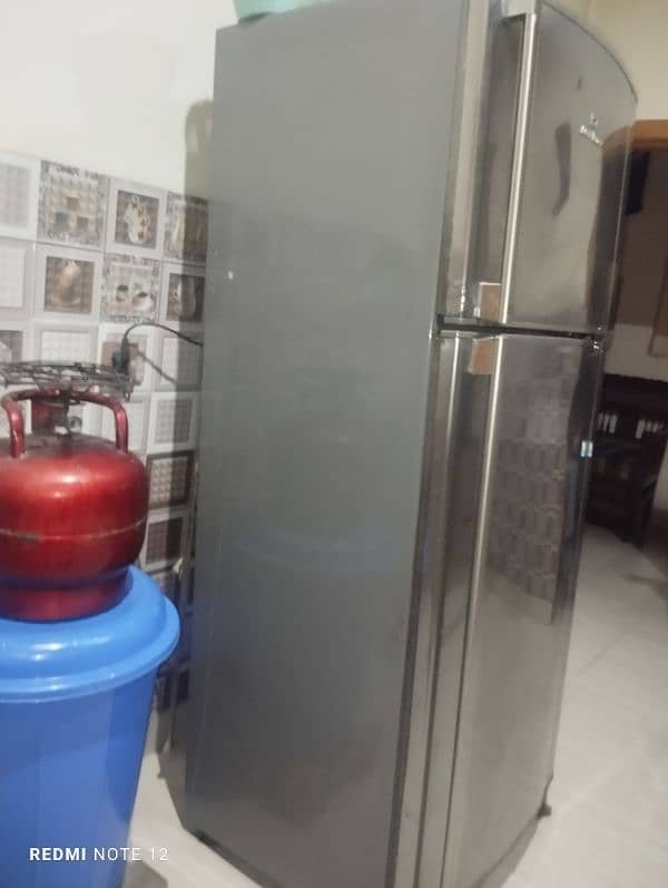 Dawlance fridge full size (18 cubic feet) 1