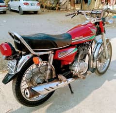 Honda 125 2014 model Lahore no call no 03141212088