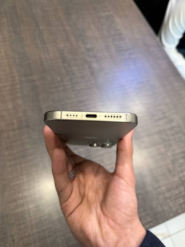 IPHONE 15 PRO MAX FACTORY UNLOCKED 3