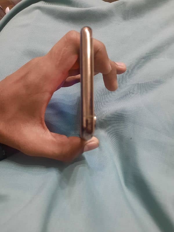 iphone xs max 256 GB Non PTA 4