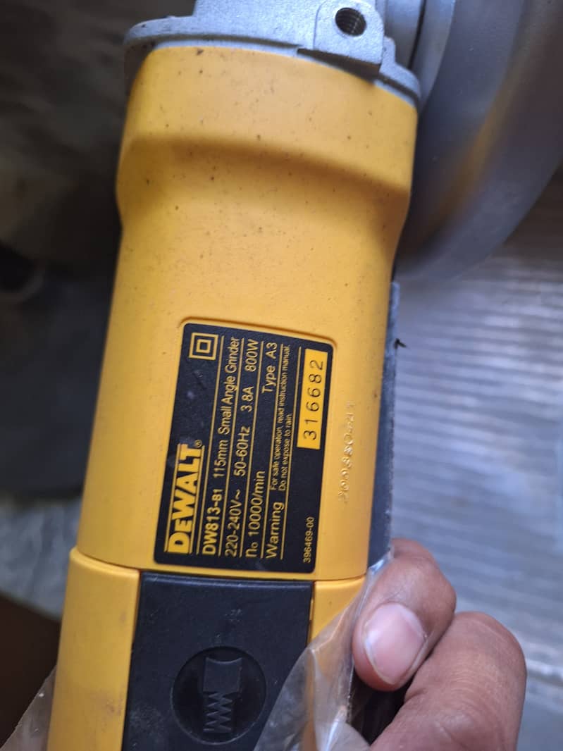 dewalt grinder 115mm 1