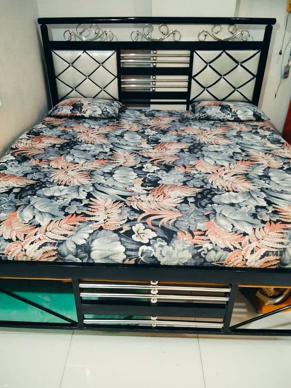 iron bed for sale 0