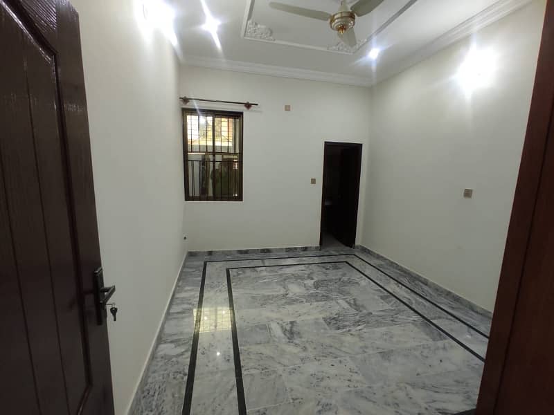 Dohok kala Khan Ground poration Flat For Family. 6