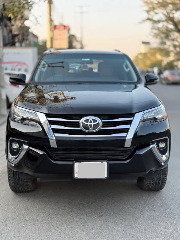 Toyota Fortuner Sigma 2018 0