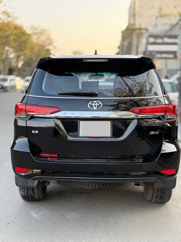 Toyota Fortuner Sigma 2018 1