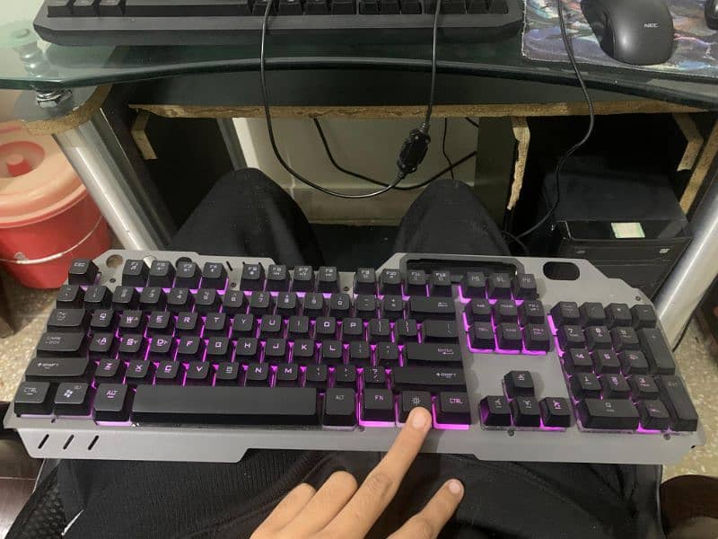 LS MK320 Gaming Keyboard 1