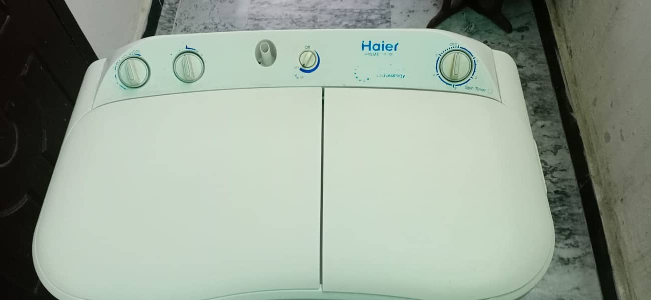 Washing Machine & Dryer 0