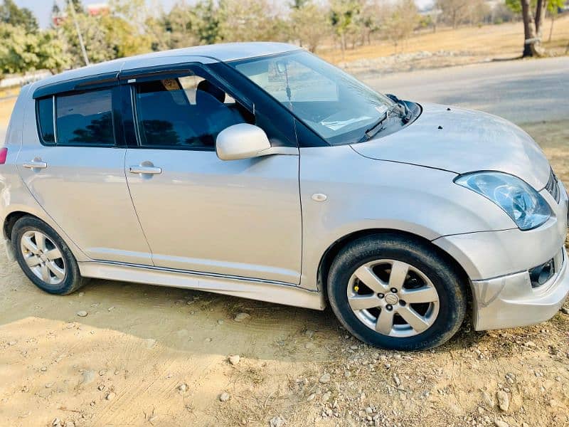 Suzuki Swift 2013 DLX 1.3 2