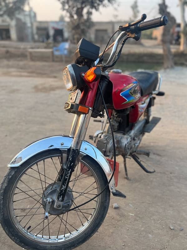 UNITED 70 bike for urgent sale contact 03006064341 2