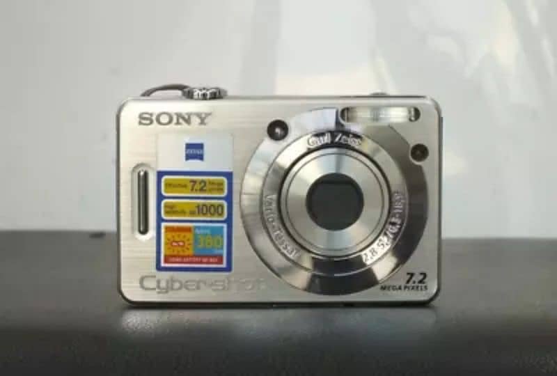 digital camera 9