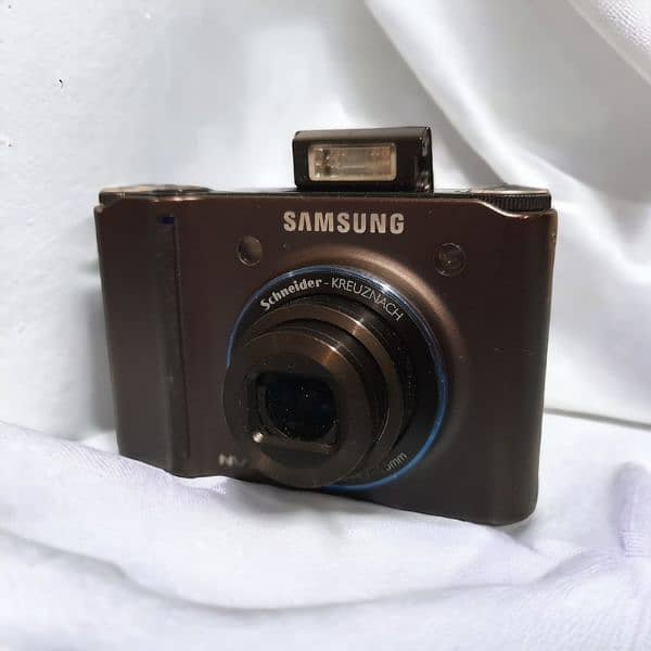 digital camera 15