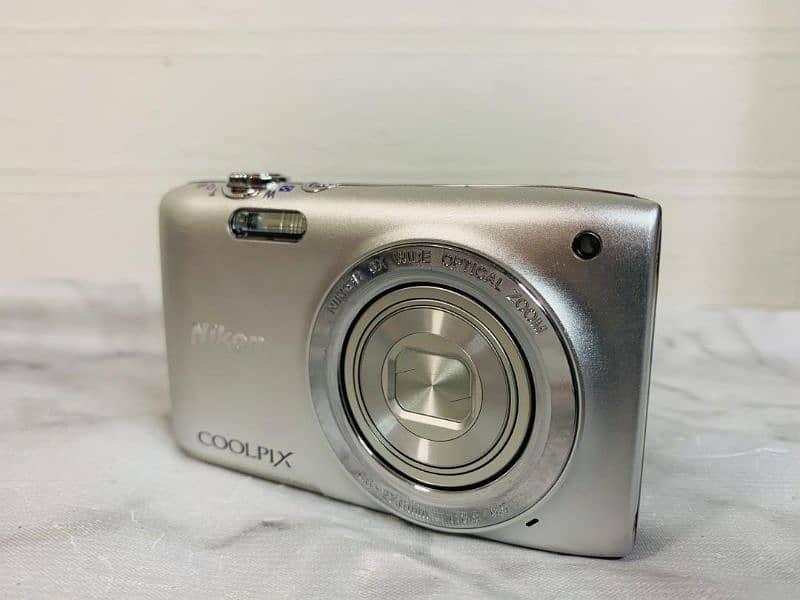 digital camera 16