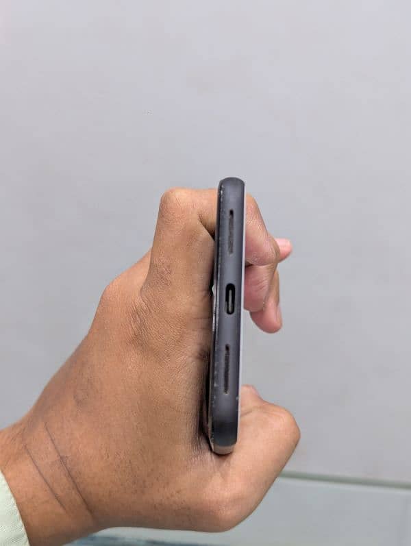 Google pixel 4xl Read Complete description 5