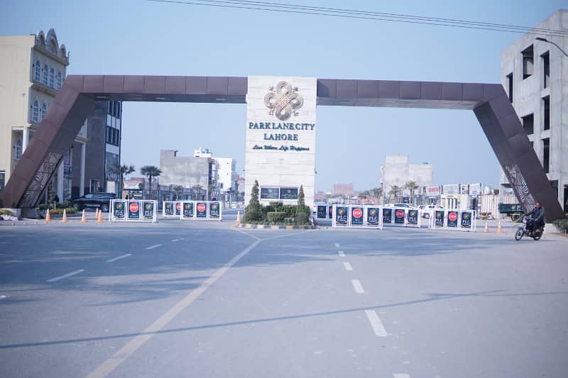 3 Marla 5 years easy Installments residential Plot File For Sale in Park Lane city Lahore 0