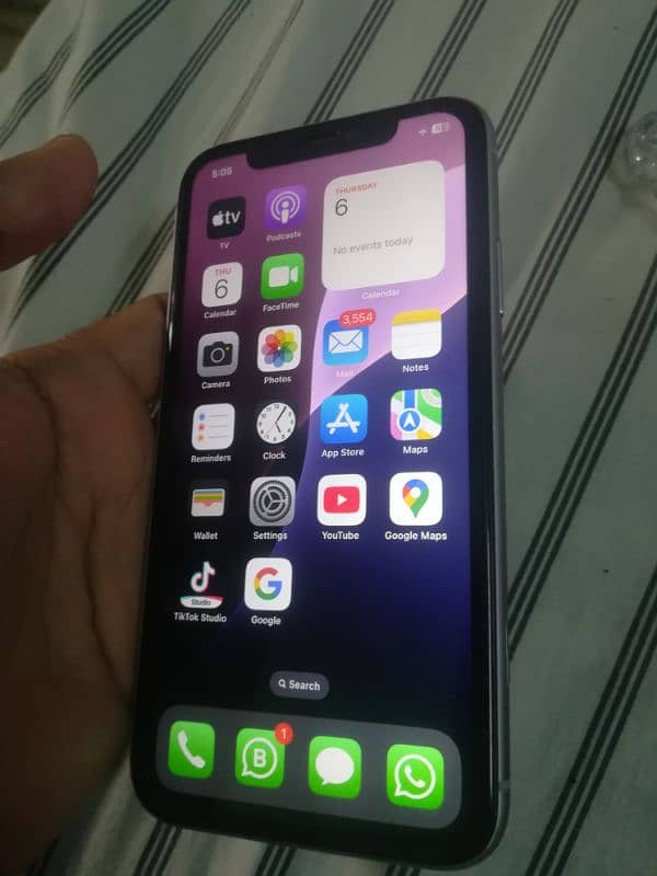 Iphone 11 jv 64 GB Lush condition 4