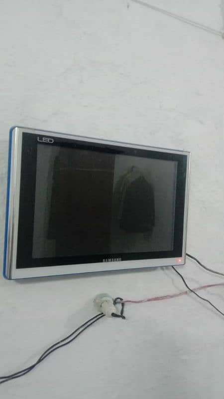 Tv lcd 0