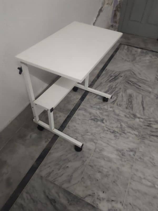 you can use this table as a laptop table or  for eating. 0