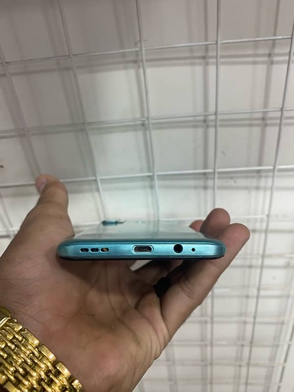 Tecno camon 17 6/128 with box 2