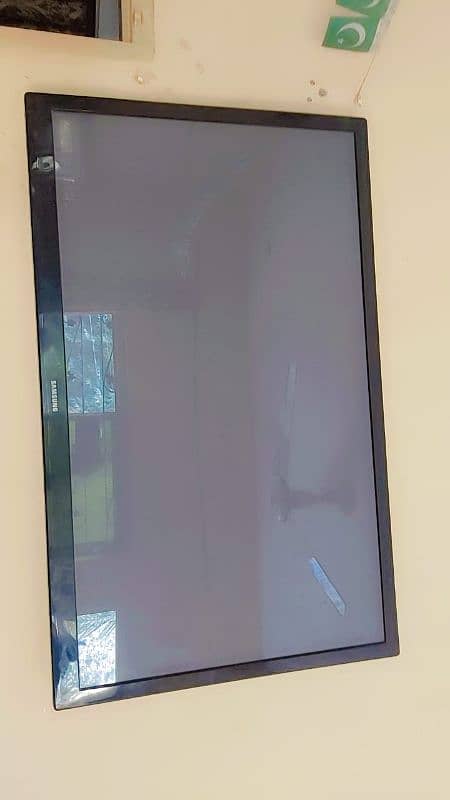 43 inches plasma led available condition 9/10 0