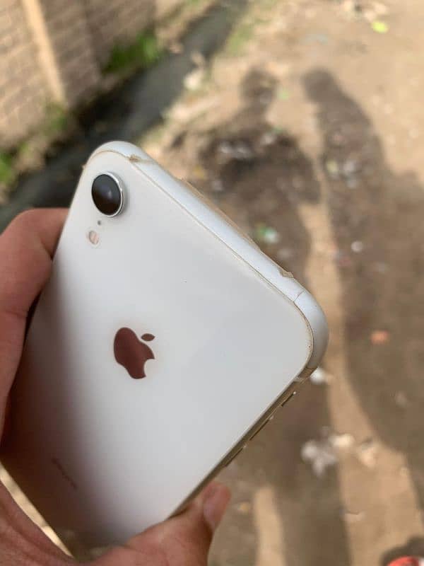 iPhone xr waterproof 2