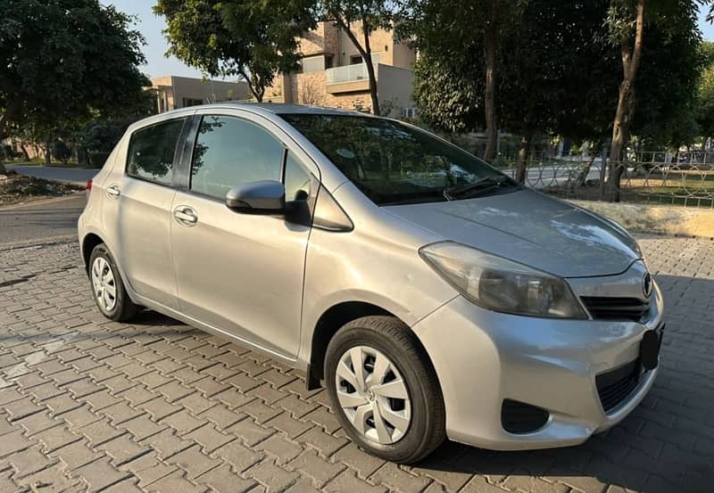 Toyota Vitz 2013 1