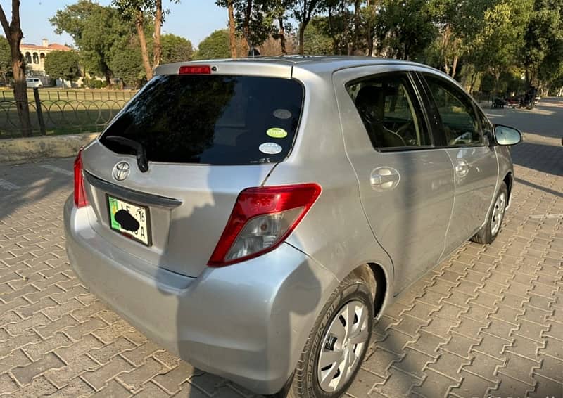 Toyota Vitz 2013 5