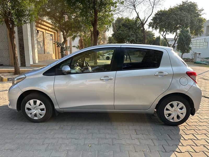 Toyota Vitz 2013 8