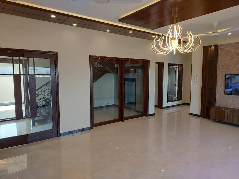 1 Kanal Brand New Modran Design House For Sale In DHA Phase 7. 10