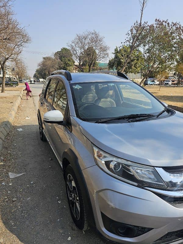 Honda BR-V 2017 islamabad registered 1