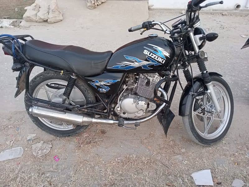 suzuki 150 cc in Good condition 4