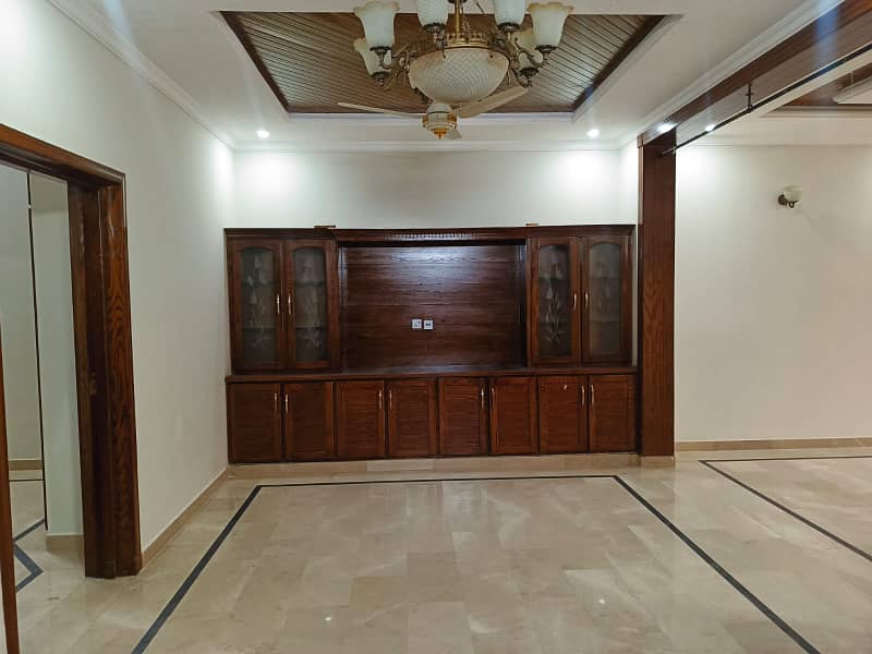 (30x60) 7 Marla House For Sale G-13/2 Islamabad 13