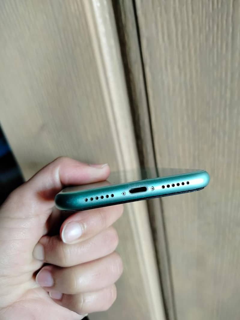 Apple iPhone 11 2