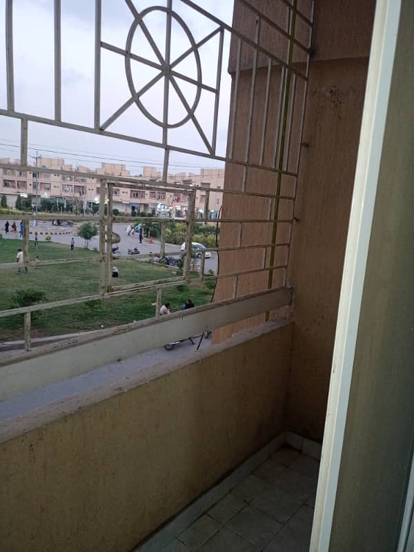 Gohar green city 3 bed appartment available 3