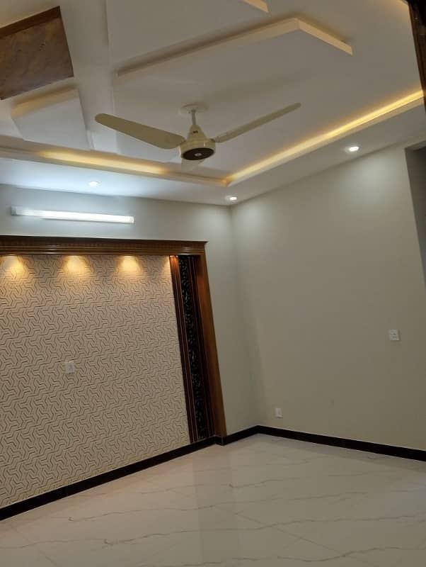 Welcome to Brand New House for sale In G-13 lslamabad Size: 35*70 (10 MARLA) 21