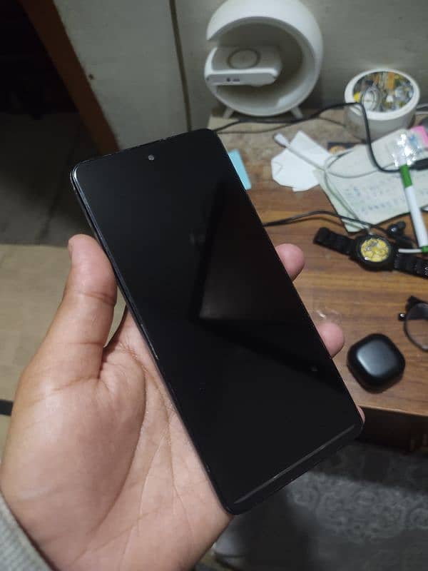 Samsung A51 8/128 with original box 1