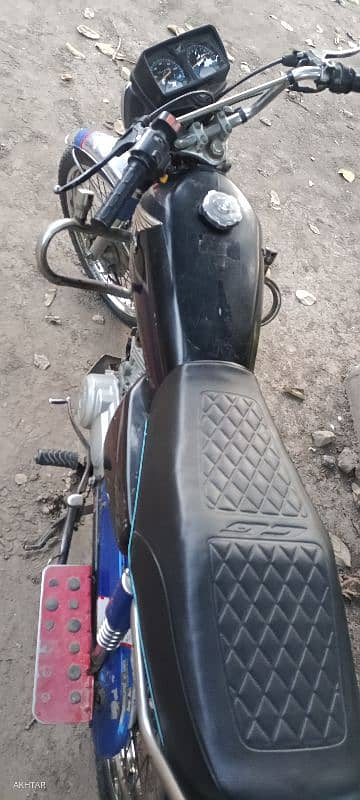 Honda CG125 Black colour 0