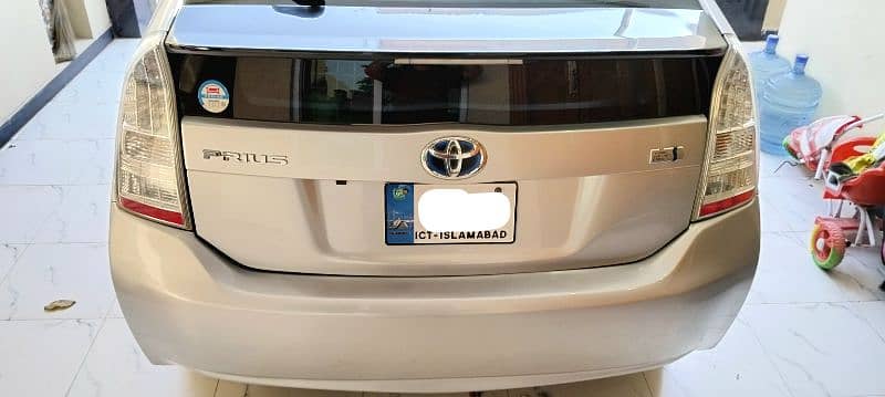 Toyota Prius 2011 14