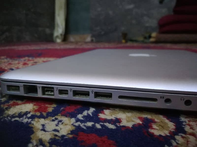 MacBook pro 2011 late for sale 6