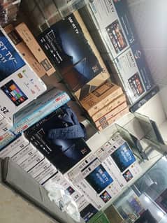 32 INCHESS Samsung smrt UHD led TV 3 year warranty 03044319412