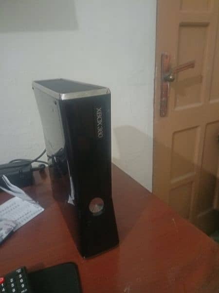 jailbreak xbox 360 with 2 controllers 23 games 10/10 6