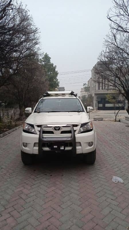 Toyota Hilux 2011 0